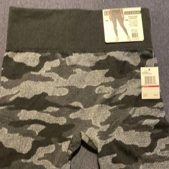 Zac & Rachel Camouflage Design Black & gray/grey fleece leggings XXL - Picture 4 of 6